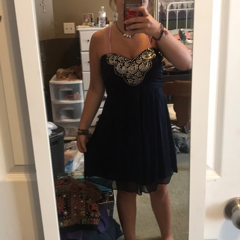 strapless dress